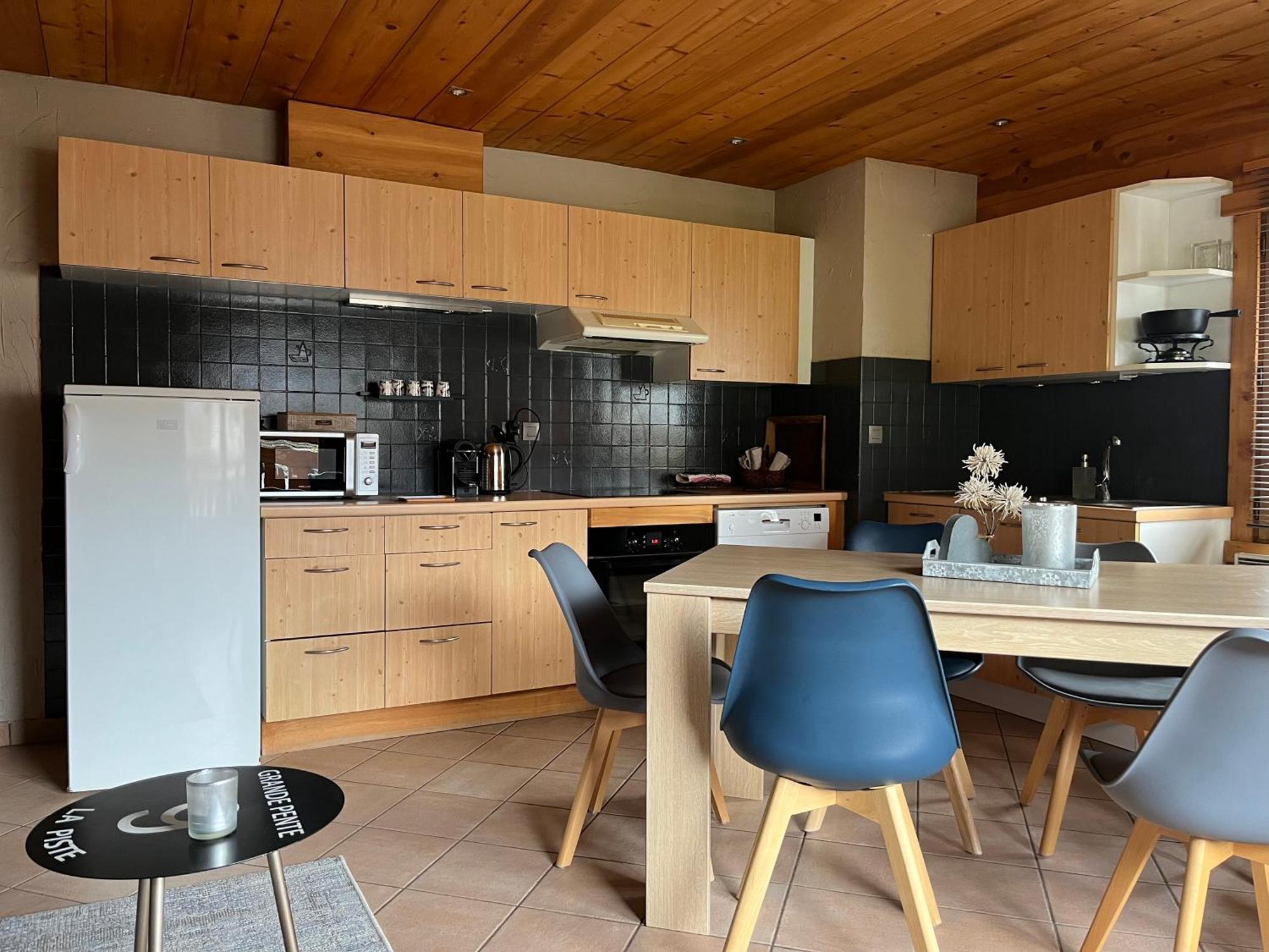 Appartement Lapreski, Spacieux, Proche Lac D'Annecy, Randonnees Montagne Thônes Eksteriør billede
